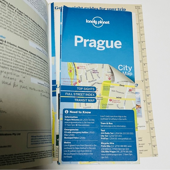 Prague & Czech Rep Guide, Phrasebook/Dictionary, Michelin Map Czech & Slovak - Picture 4 of 16